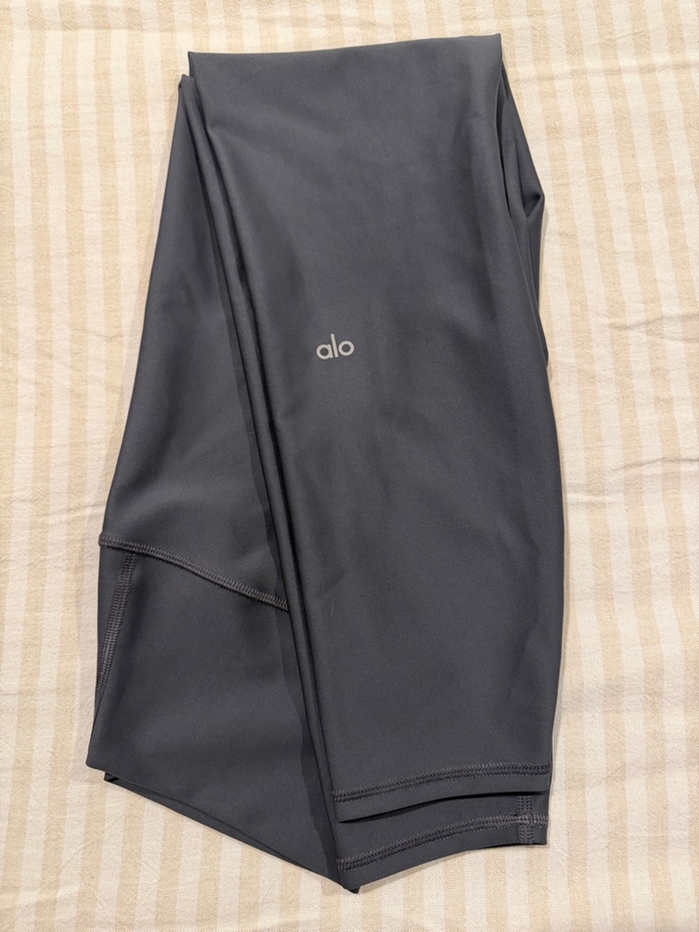 7/8th length Alo High-Rise Airlift grey Leggings